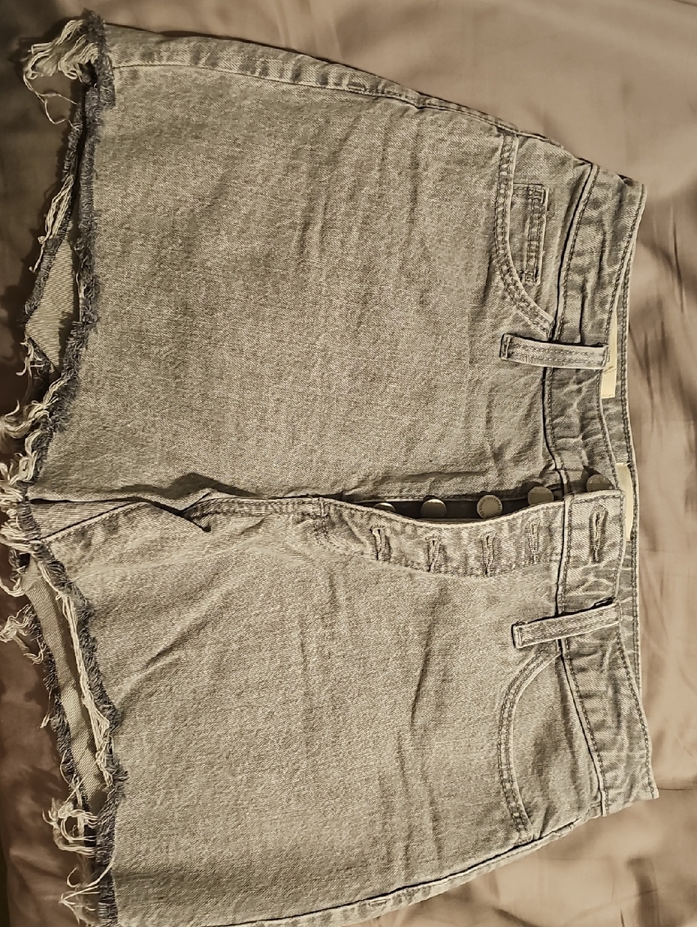 Gray Wash Frayed Hem Denim Shorts